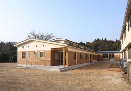 日積小学校管理特別教室棟改築工事